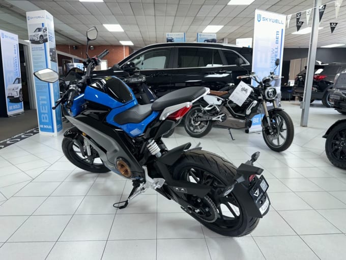 2025 Vmoto Stash