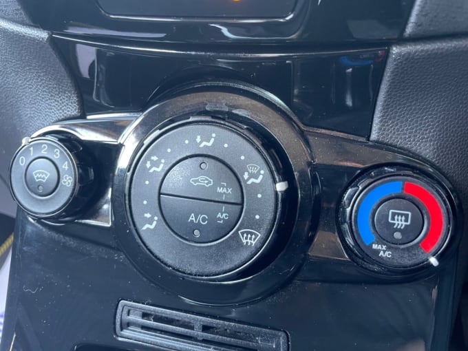 2025 Ford Fiesta
