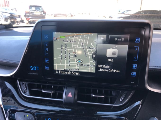 2025 Toyota C-hr