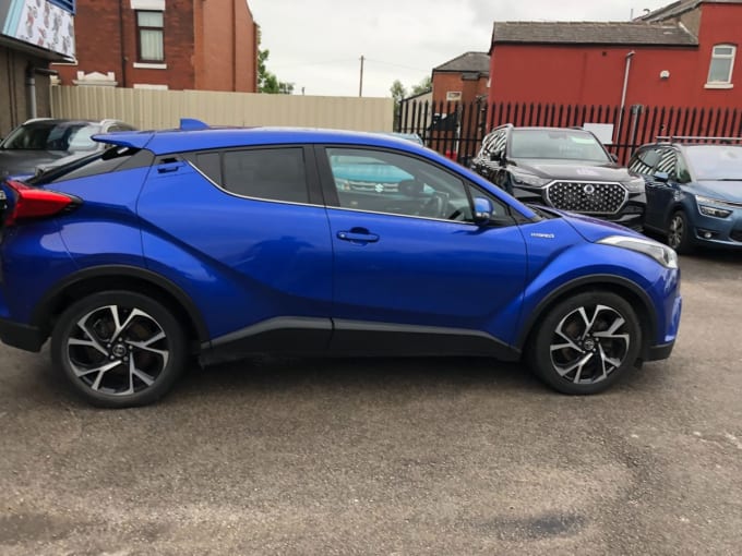 2025 Toyota C-hr