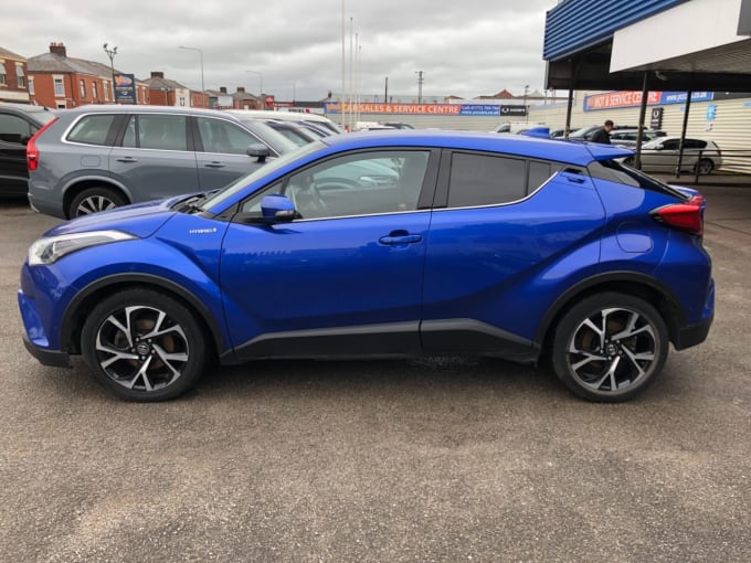 2025 Toyota C-hr