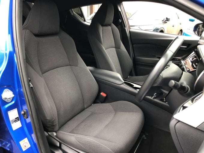 2025 Toyota C-hr
