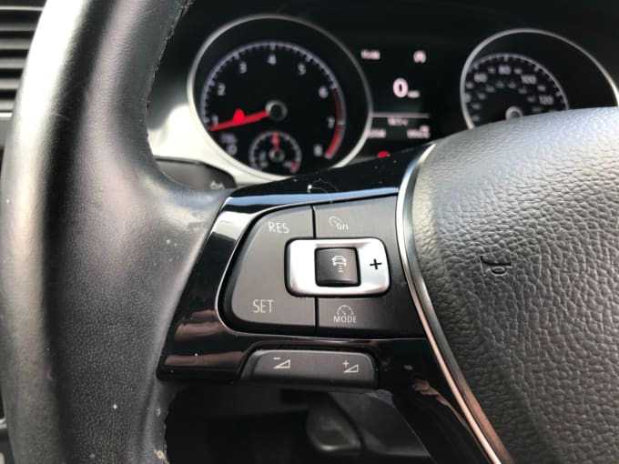 2018 Volkswagen Golf