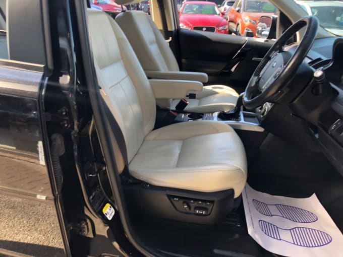 2025 Land Rover Freelander 2