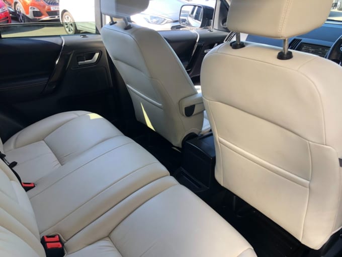 2025 Land Rover Freelander 2