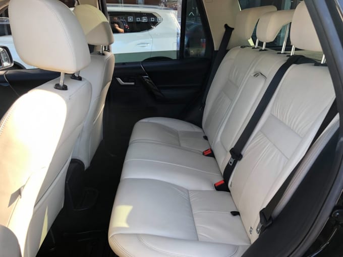 2025 Land Rover Freelander 2