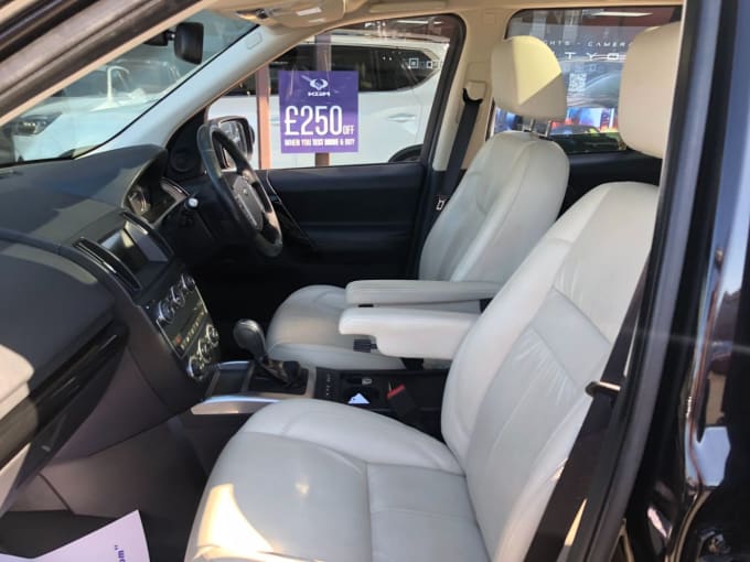 2025 Land Rover Freelander 2