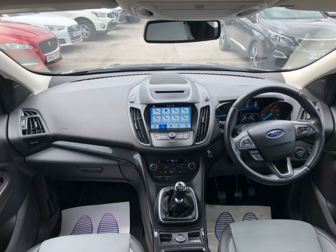 2025 Ford Kuga
