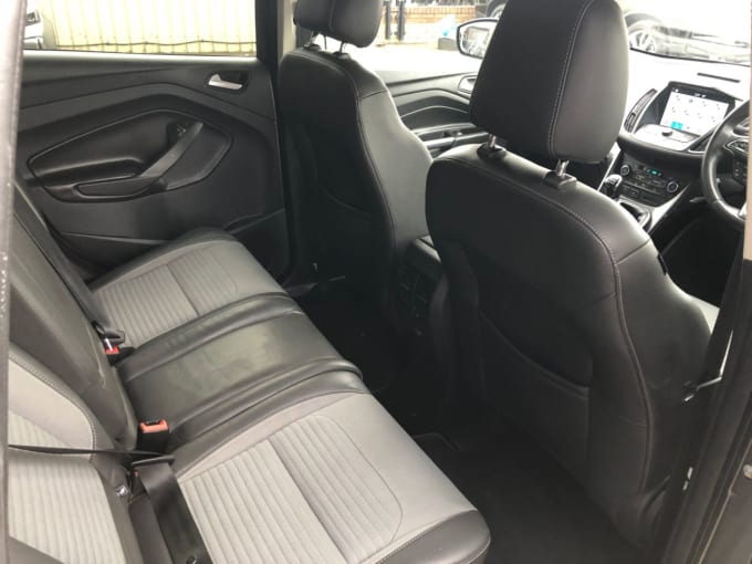 2025 Ford Kuga