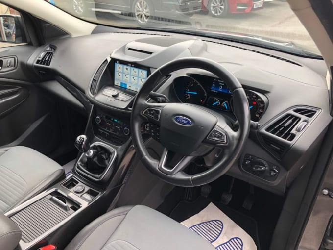 2025 Ford Kuga