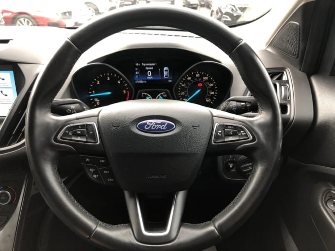 2025 Ford Kuga