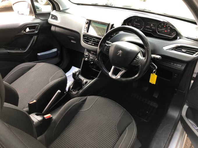 2025 Peugeot 208
