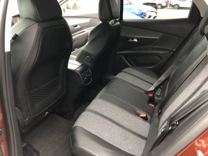 2025 Peugeot 3008