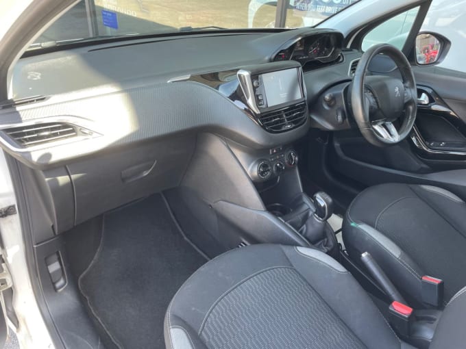 2025 Peugeot 208