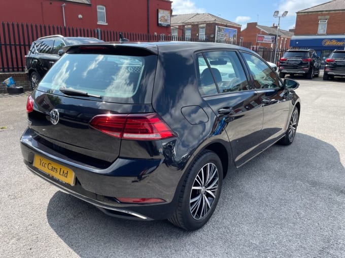 2025 Volkswagen Golf