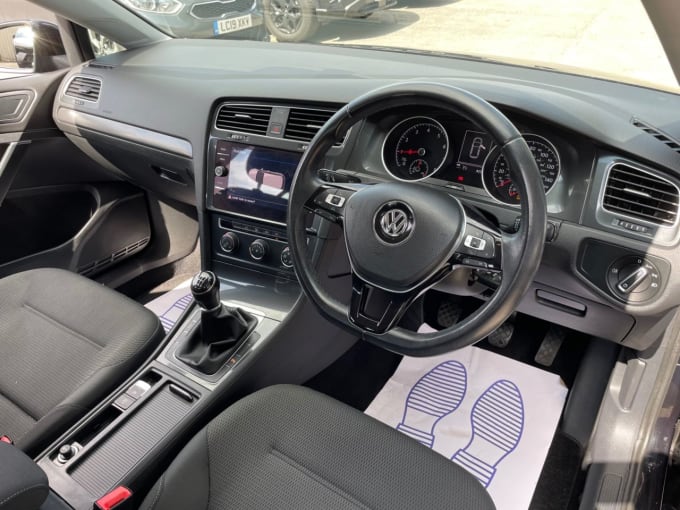2025 Volkswagen Golf