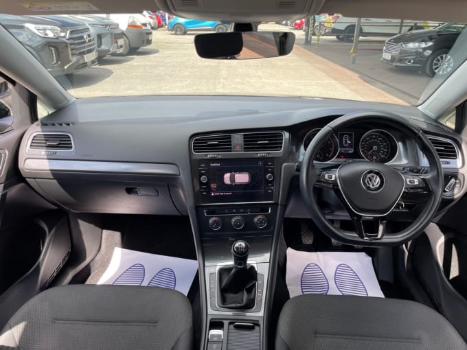2025 Volkswagen Golf