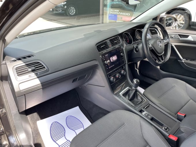 2025 Volkswagen Golf
