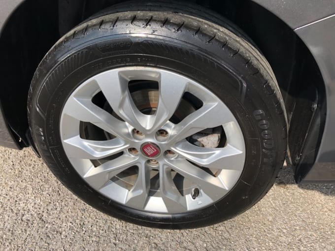 2025 Fiat Tipo