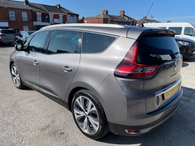 2025 Renault Grand Scenic
