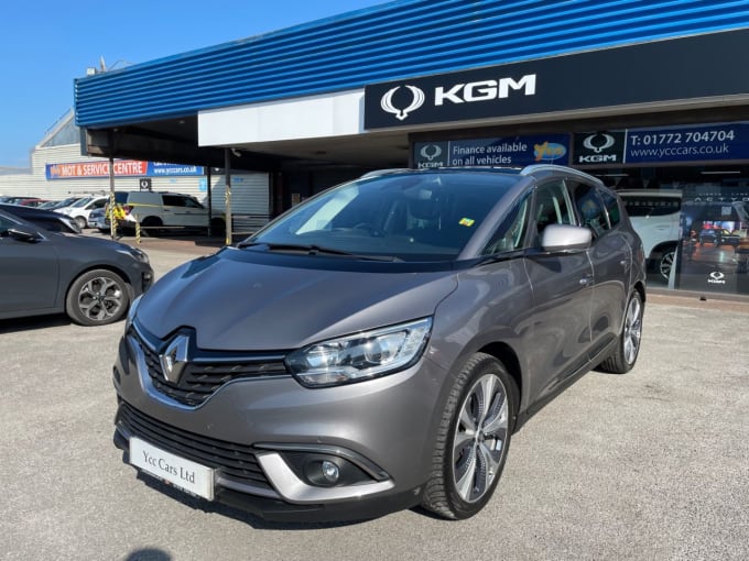 2025 Renault Grand Scenic