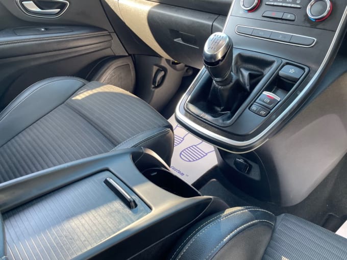 2025 Renault Grand Scenic