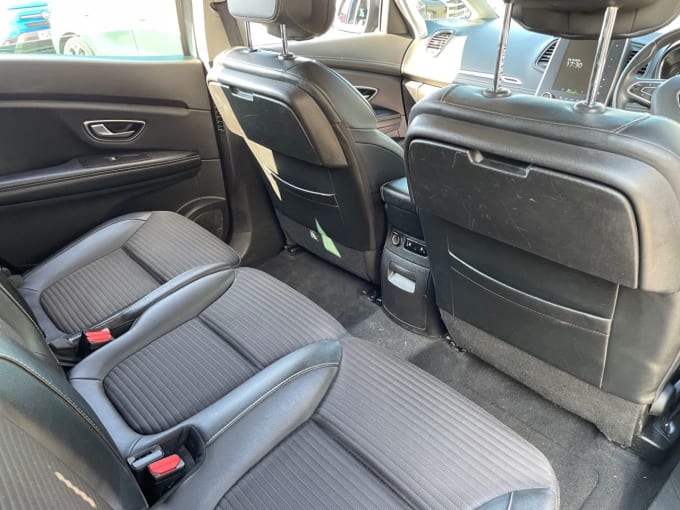 2025 Renault Grand Scenic