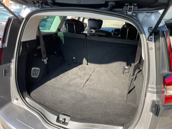 2025 Renault Grand Scenic