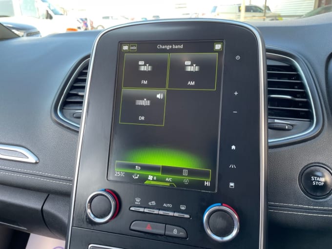 2025 Renault Grand Scenic