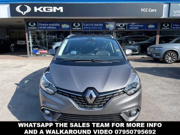 2025 Renault Grand Scenic