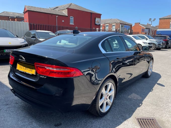2025 Jaguar Xe