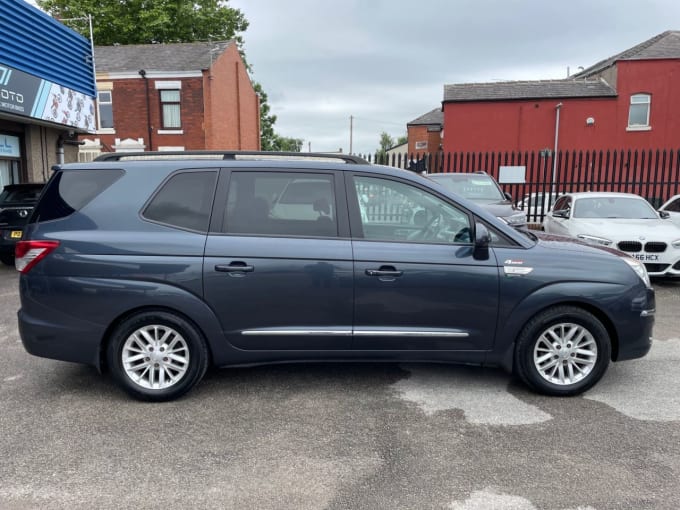 2025 Ssangyong Turismo