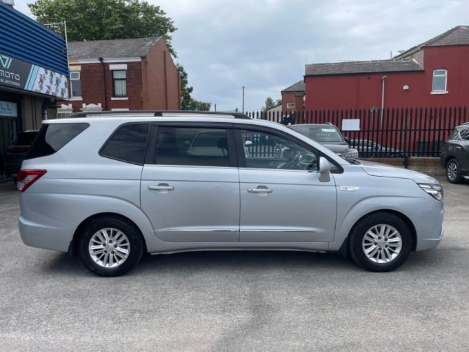 2025 Ssangyong Turismo