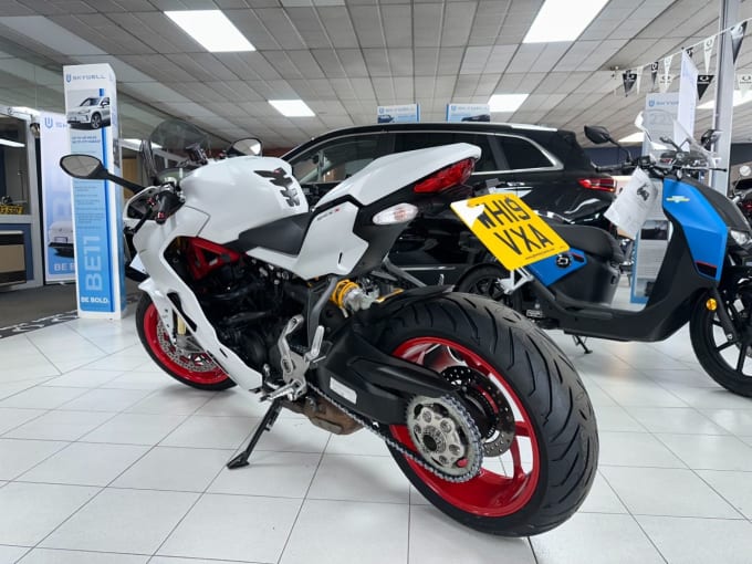 2025 Ducati Supersport S