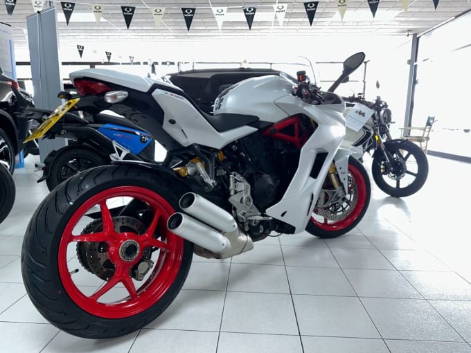 2025 Ducati Supersport S