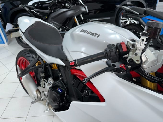 2025 Ducati Supersport S