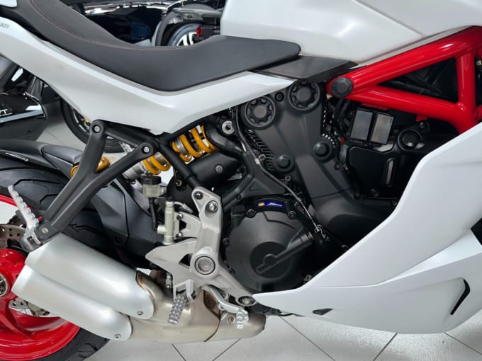 2025 Ducati Supersport S