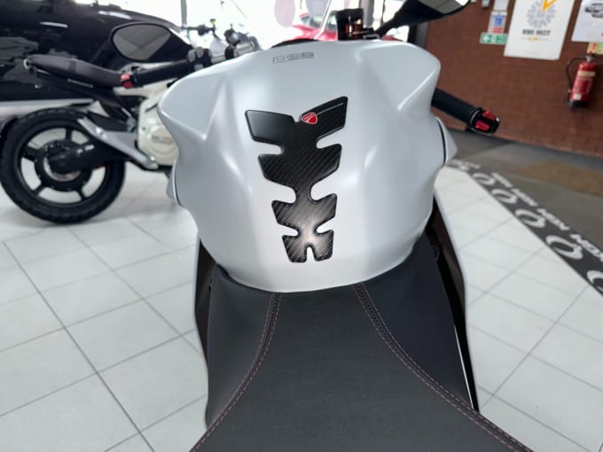 2025 Ducati Supersport S