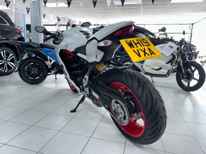 2025 Ducati Supersport S
