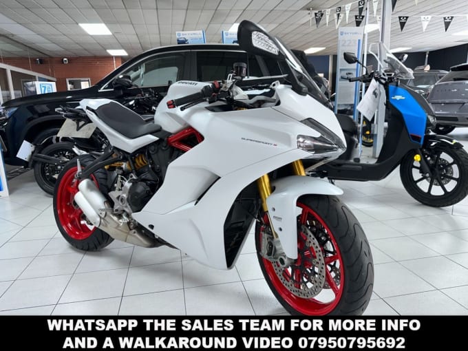 2025 Ducati Supersport S
