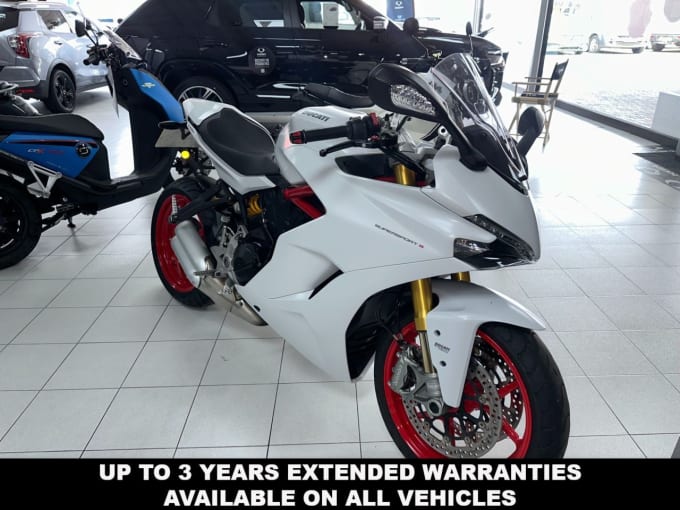 2025 Ducati Supersport S