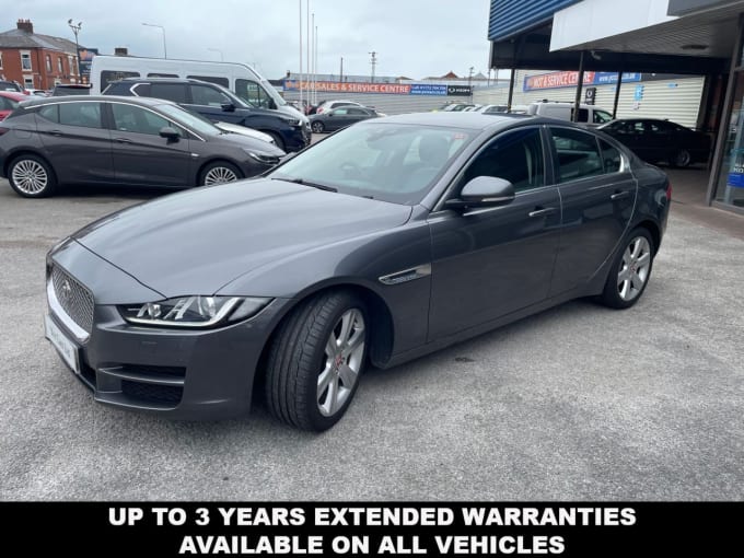 2025 Jaguar Xe