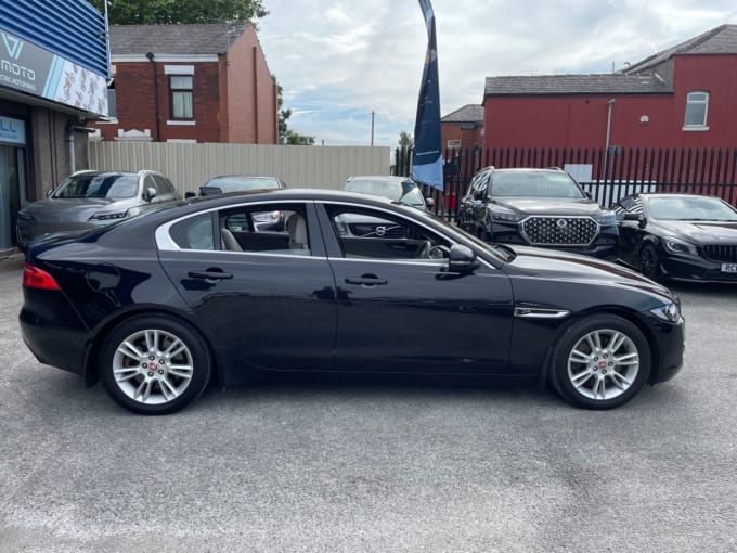 2025 Jaguar Xe