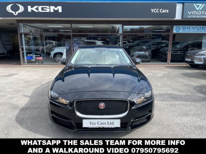 2025 Jaguar Xe