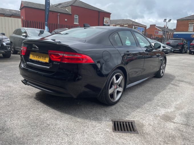 2025 Jaguar Xe