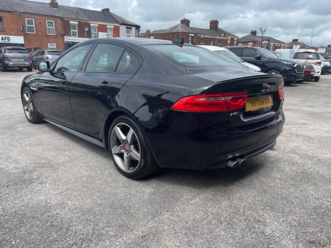 2025 Jaguar Xe