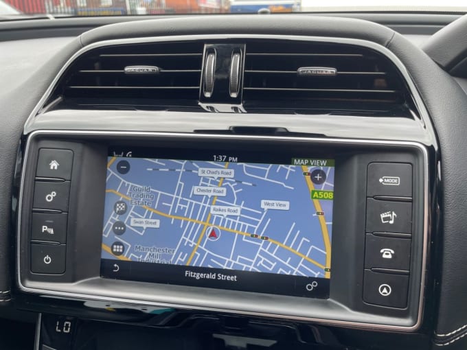 2025 Jaguar Xe