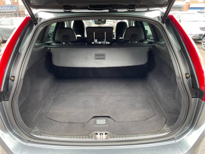 2025 Volvo Xc60