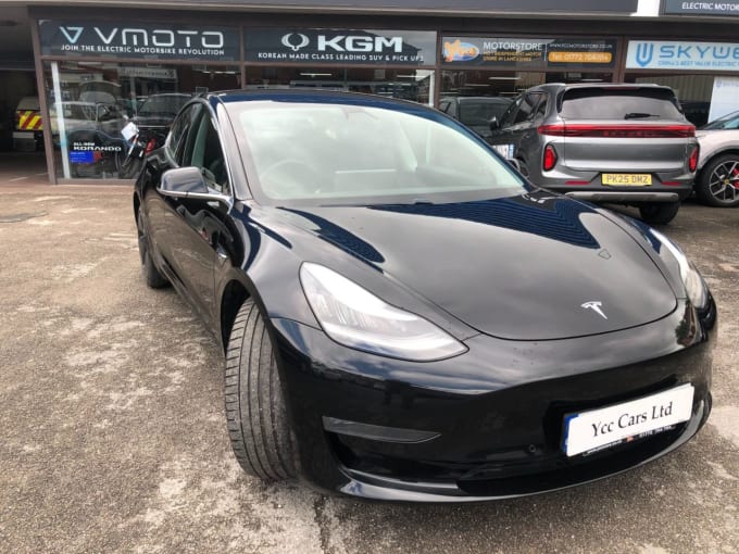 2025 Tesla Model 3