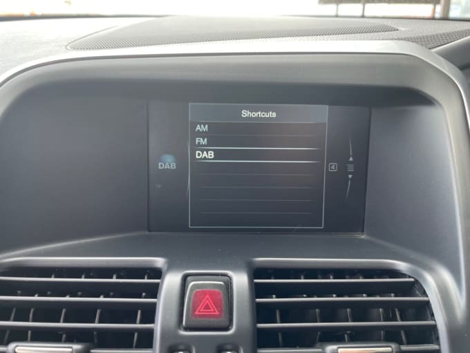 2025 Volvo Xc60